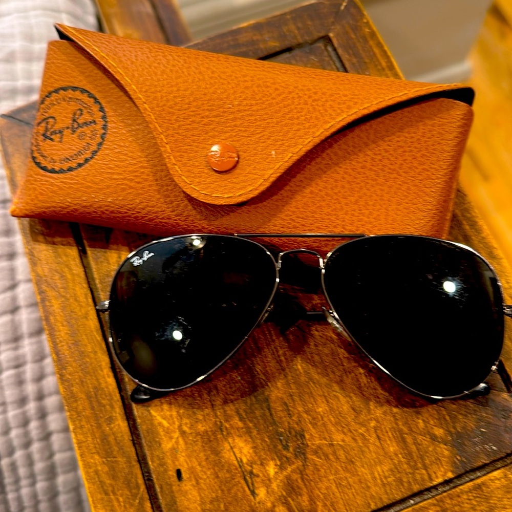 Ray-Ban Sunglasses with case